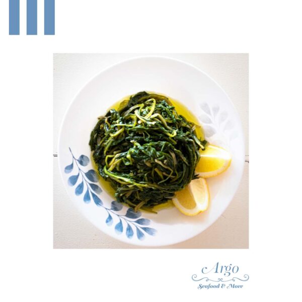 Χόρτα εποχής, σερβίρονται με ελαιόλαδο